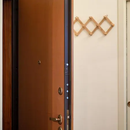 Apartament Flat In Center With Terrace, Near Garibaldi Fs