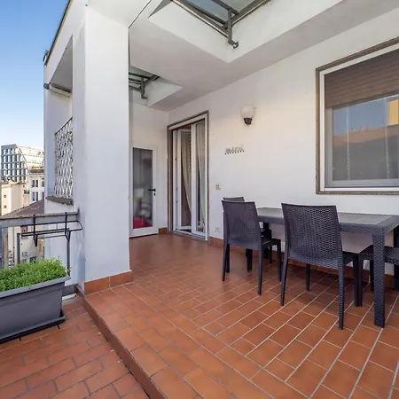 Flat In Center With Terrace, Near Garibaldi Fs * Mediolan