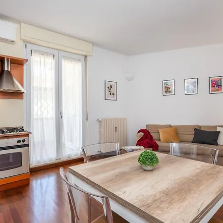 Apartament Flat In Center With Terrace, Near Garibaldi Fs *